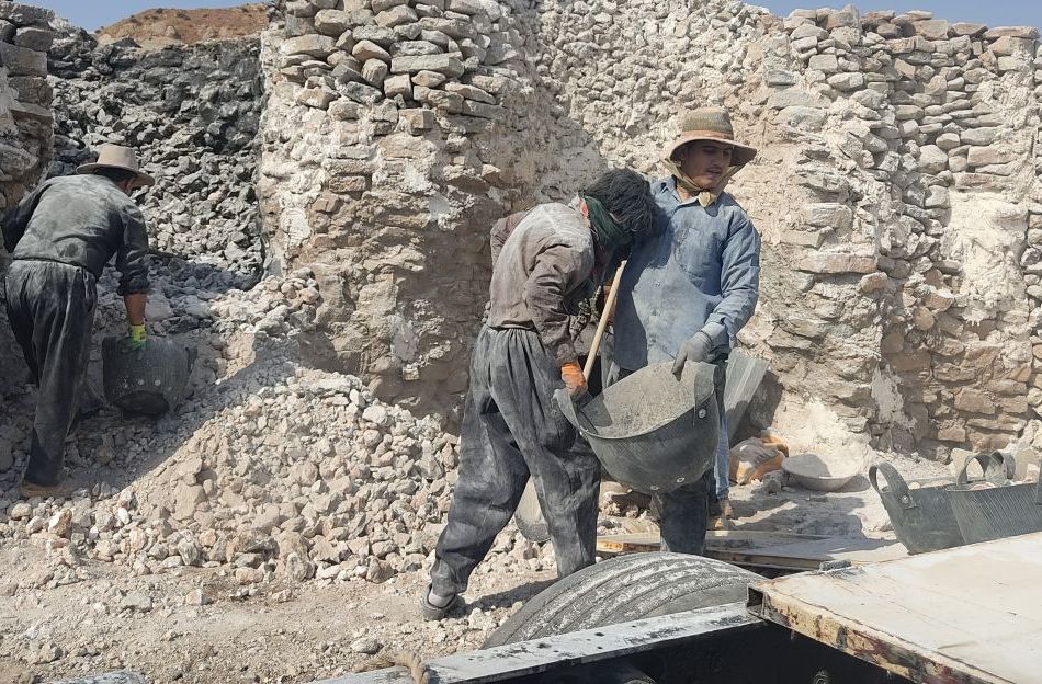 Revitalisierung einer alten Handwerkstradition: Gipsmörtelherstellung in&nbsp;Koya